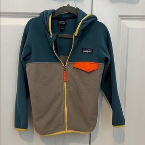 Patagonia Teal and Beige Fleece Jacket with Orange Accent